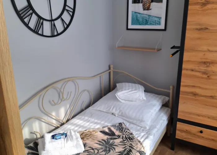 Ananasapart 600 Metrow Morze 300 Metrow Starowka コウォブジェク